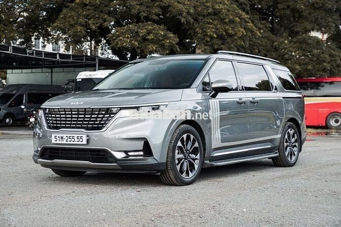 Kia Carnival Premium 2024 siêu lướt 22.000km