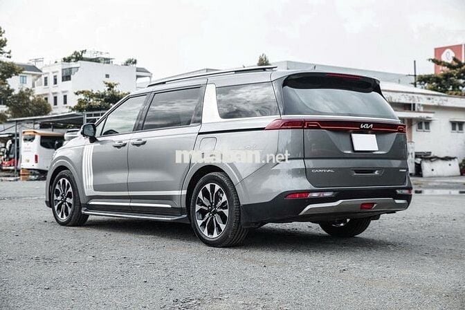 Kia Carnival Premium 2024 siêu lướt 22.000km