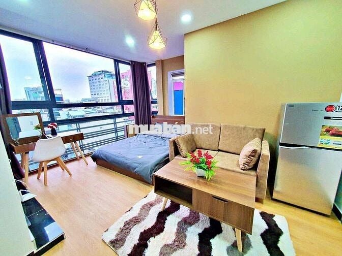 Căn hộ Studio 35m2 với cửa sổ trời lớn đón nắng ở Phùng Văn Cung