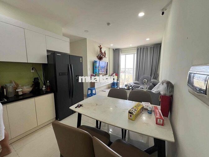 Cho thuê căn góc 3pn 2wc gồm full nội thất giường tủ cc Dreamhome Q8