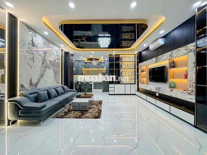 NHÀ 3 TẦNG, HẺM XE HƠI, NHÀ BÈ, 5 NGỦ, DỌN VÀO Ở NGAY