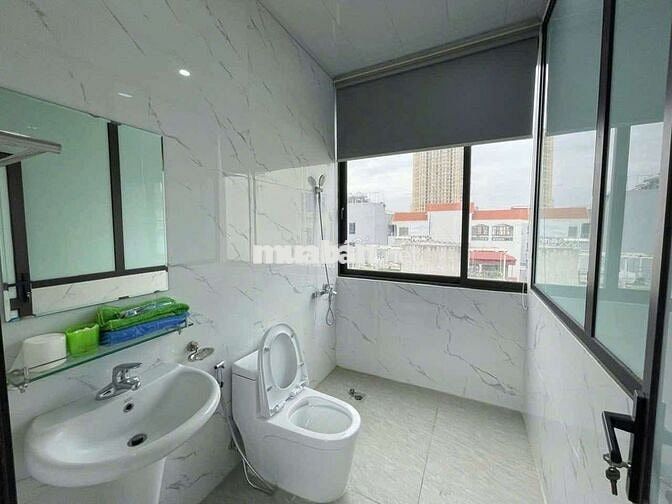 CCMN 603 Lạc Long Quân - Ngõ to, Yên tĩnh, Sạch Sẽ