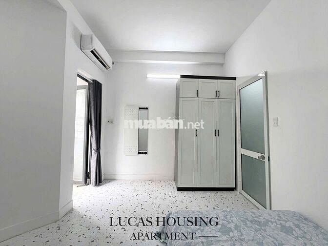 Cho Thuê Căn Hộ 1PN Ban Công ở Nguyễn Văn Thương, Hàng Xanh Bình Thạnh