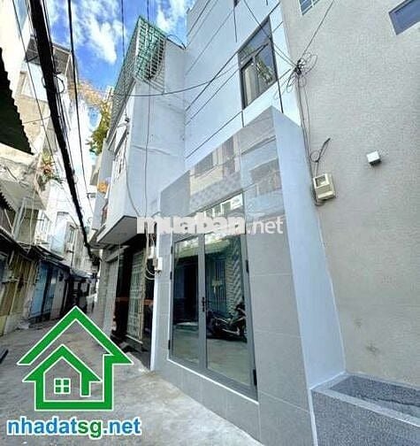 NHÀ MỚI 3 TẦNG - DT: 18M2 – Ô TÔ ĐỖ CỬA – NGAY LUỸ BÁN BÍCH – HOÀ BÌNH