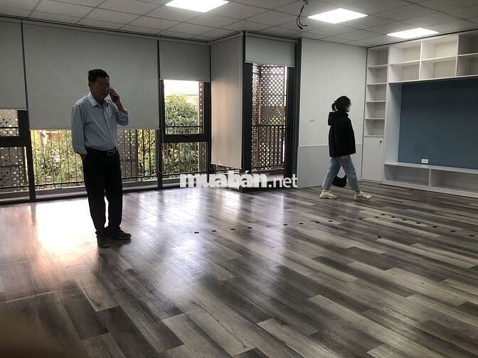 GÓC 2MT ĐƯỜNG CỘNG HÒA CHO THUÊ, DT 5X20M, TRỆT 2 LẦU PHÙ HỢP KD