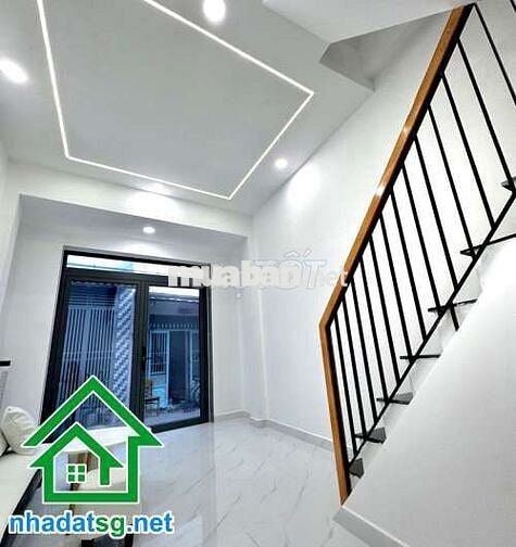 NHÀ MỚI 3 TẦNG - DT: 18M2 – Ô TÔ ĐỖ CỬA – NGAY LUỸ BÁN BÍCH – HOÀ BÌNH