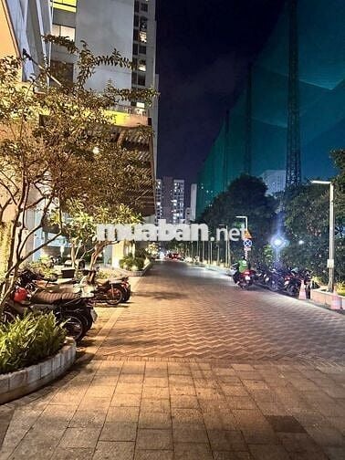 Bán nhanh căn hộ Green Valley - 3PN - View Sân Golf - Có sẵn HDT 35tr