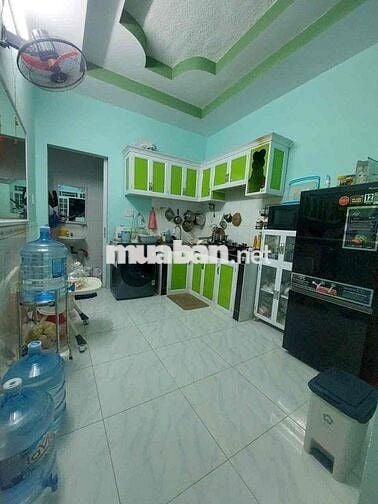 cần bán nhà mặt tiền hẻm 360 phạm hữu lầu 3.2x13 giá rẻ