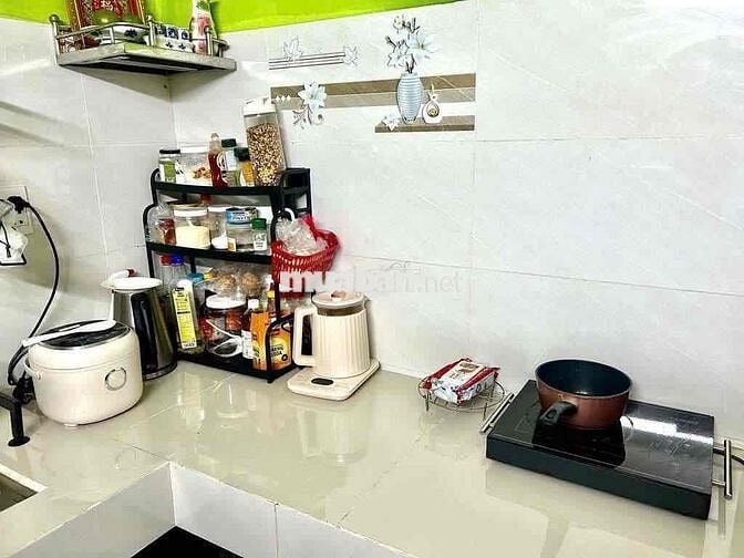 Cho thuê nhà H3G Trần Hưng Đạo P NCT Q1