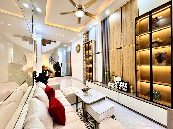⭐️Nhà 4 Lầu tuyệt đẹp Cao cấp hẻm Phan Đình Phùng, P1, Q.Phú Nhuận.