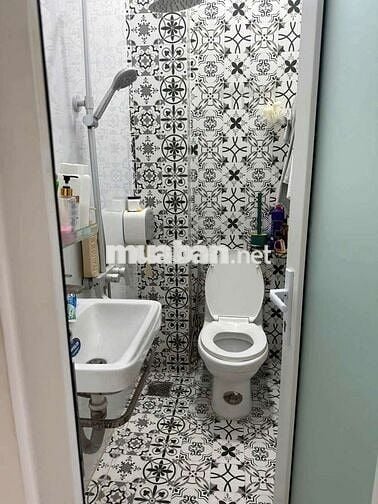 Bán nhà phường 15 tân binh . hẻm xe hơi