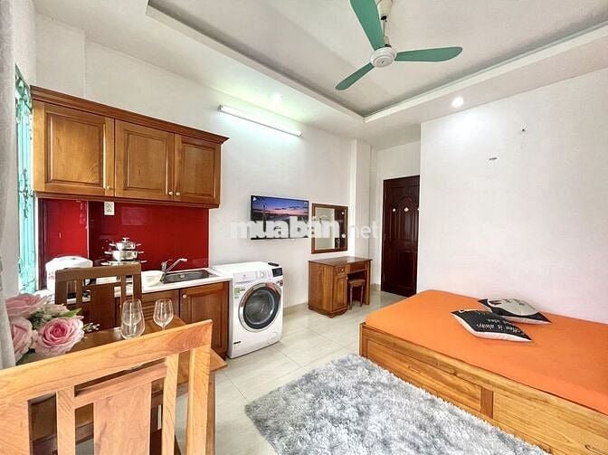 CĂN BAN CÔNG 30M2 NGAY COOPMART NHIÊU LỘC, NGÃ 4 TRẦN QUANG DIỆU