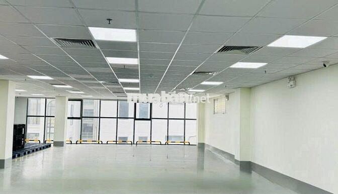 Cho Thuê Góc 2 Mặt Tiền Phan Xích Long Phú Nhuận