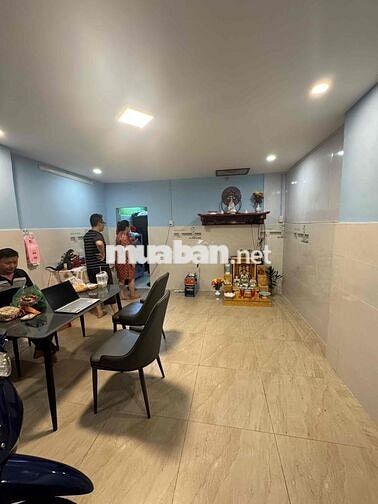 Cho thuê nhà H3G Trần Hưng Đạo P NCT Q1