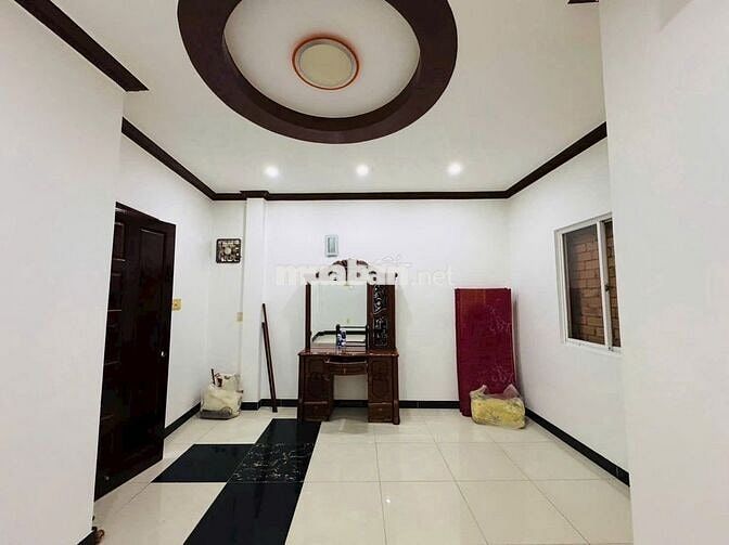 Cho thuê nguyên căn hẻm 1/  4PN2WC Xô viết Nghễ Tĩnh