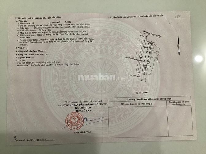 Bán đất có nhà cấp 4 thuận tiện xây mới