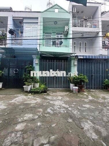 cần bán nhà mặt tiền hẻm 360 phạm hữu lầu 3.2x13 giá rẻ