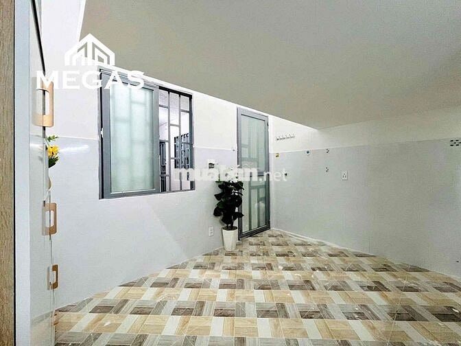 CHDV GÁC CAO, DIỆN TÍCH RỘNG - MỚI XÂY - TOÀ THANG MÁY