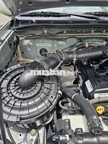 Toyota Fortuner 2.7 AT đăng ký t8/2015, mới 90%