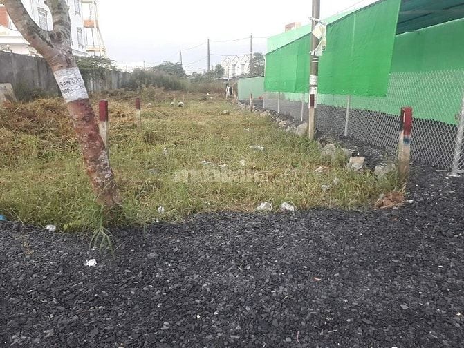 Bán đất mặt tiền đường 826 Tân Trạch Cần Đước