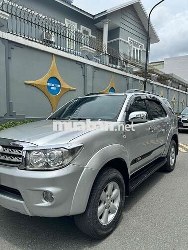 Toyota Fortuner 2011 2.5G 1 Chủ Từ Đầu Cần Bán