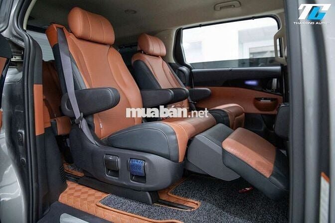 KIA CARNIVAL 2.2D PREMIUM 7S 2025 - 22000 km