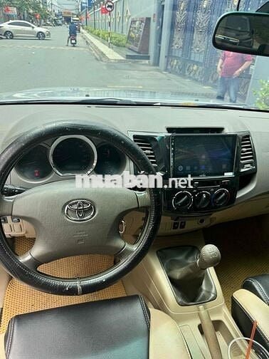 Toyota Fortuner 2011 2.5G 1 Chủ Từ Đầu Cần Bán