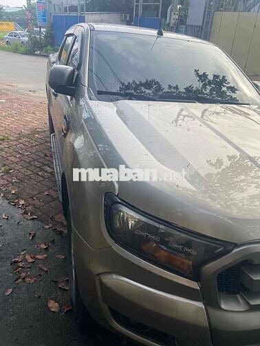 Ford Ranger 2016 XLS xe gia đình nhiều đồ chơi