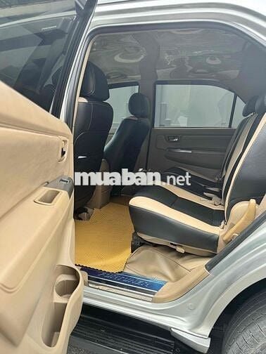 Toyota Fortuner 2011 2.5G 1 Chủ Từ Đầu Cần Bán
