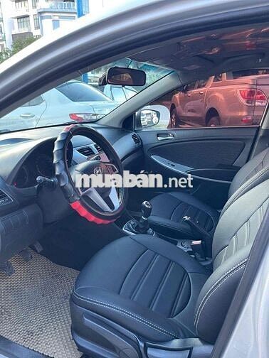 Hyundai Accent 2011 1.4 MT - 140000 km