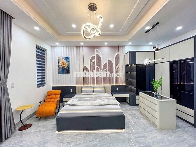 Cần bán nhà 1 trệt 1 lầu ngay vòng xoay Kim Hằng Bình Dương