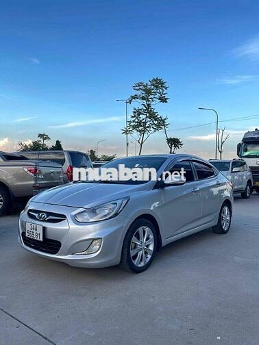 Hyundai Accent 2011 1.4 MT - 140000 km