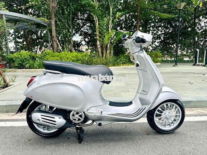 Vespa Sprint S125 bạc porsche đk 4/2024