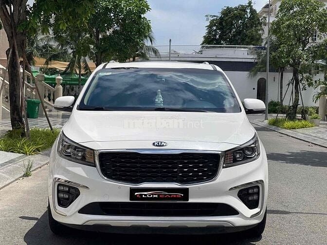 Kia Sedona 2019 2.2 DAT Luxury - 107000 km