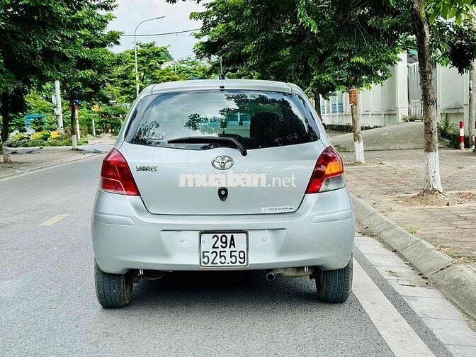 Toyota Yaris 2011 - 97000 km