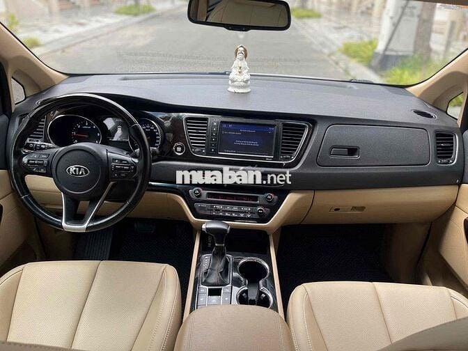 Kia Sedona 2019 2.2 DAT Luxury - 107000 km