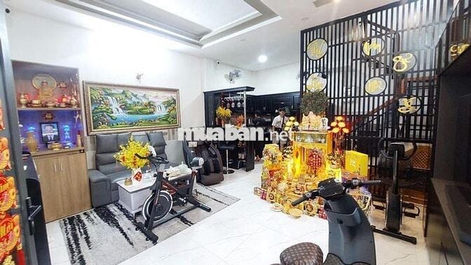 NHÀ ĐẸP Q4 - HẺM 4m- 54m2 - 3 LẦU ĐÚC - KO QH- GIÁ 5 TỶ NHỈNH