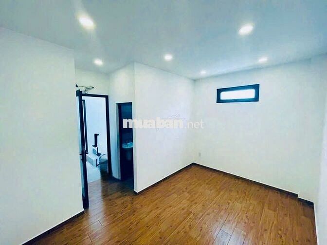 SIÊU PHẨM MỚI - NHÀ 4 TẦNG HẺM 78  KHÁNH HỘI 4 - NGAY CONG VIÊN QUẬN 4