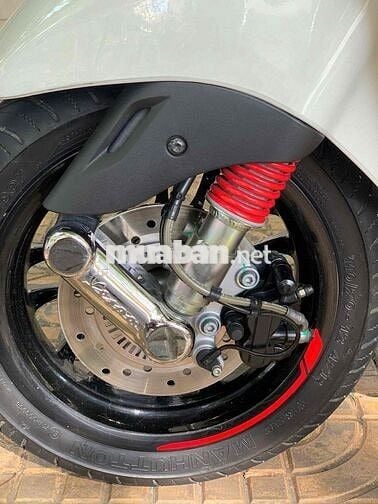 VESPA SPRINT bản Carbon