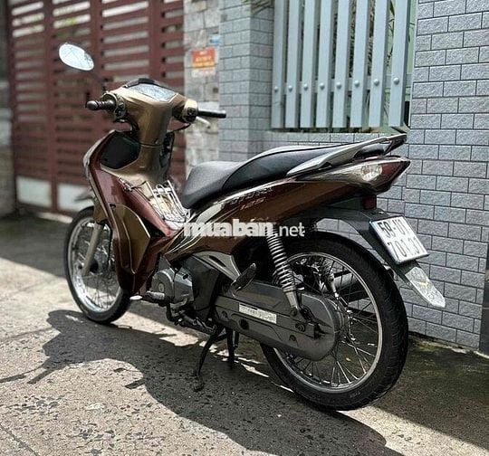 Future đẹp, máy êm thì thầm bao vọt biển SG