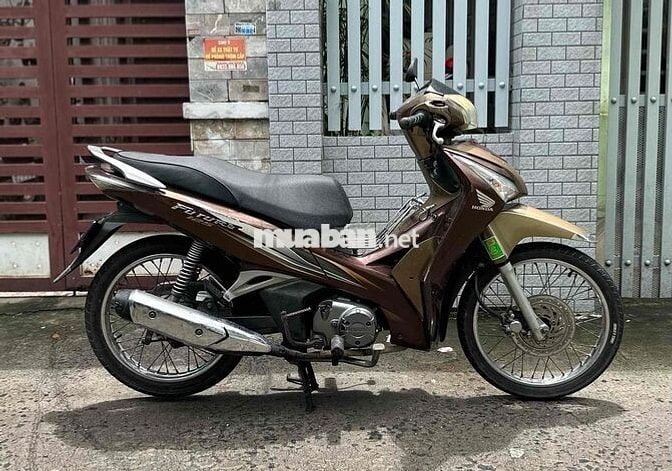 Future đẹp, máy êm thì thầm bao vọt biển SG