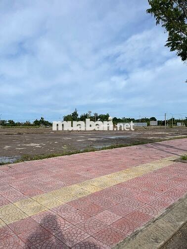 LÔ ĐẤT MẶT TIỀN GẦN HỘI AN 150M2(6X25), ĐƯỜNG 10.5M, GIÁ CHỈ 2 TỶ 4