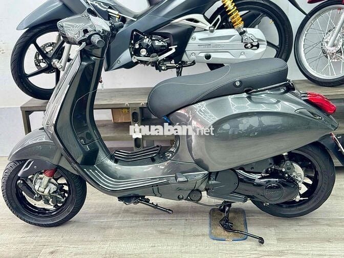 Vespa 9Chủ Máy Êm xe Ken