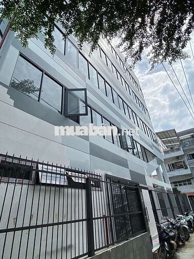 TÒA NHÀ VP 5X20M 1 TRỆT 5 LẦU CÓ THANG MÁY MỚI 100%