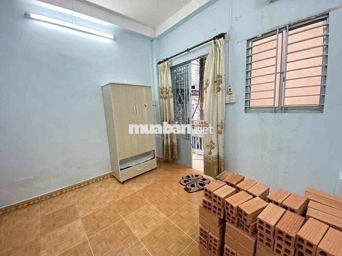 Phòng Trọ Ban Công Phú Nhuận giá rẻ