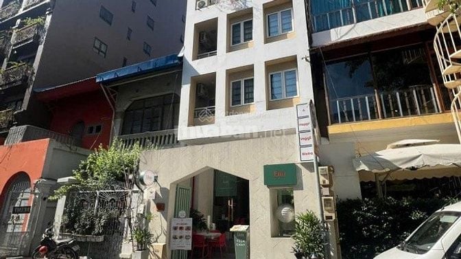 Bán tòa nhà mặt tiền 7 Ngô Văn Năm , Q 1. - Diện tích: 6.8 x 30m