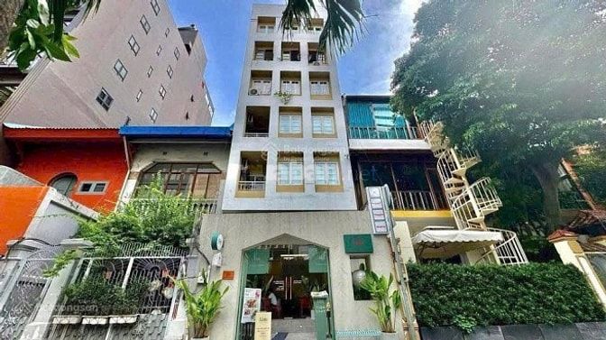 Bán tòa nhà mặt tiền 7 Ngô Văn Năm , Q 1. - Diện tích: 6.8 x 30m