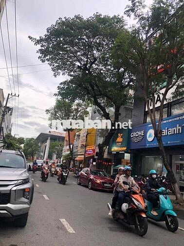 bán nhà 4 tầng mt đường Bầu Hạt