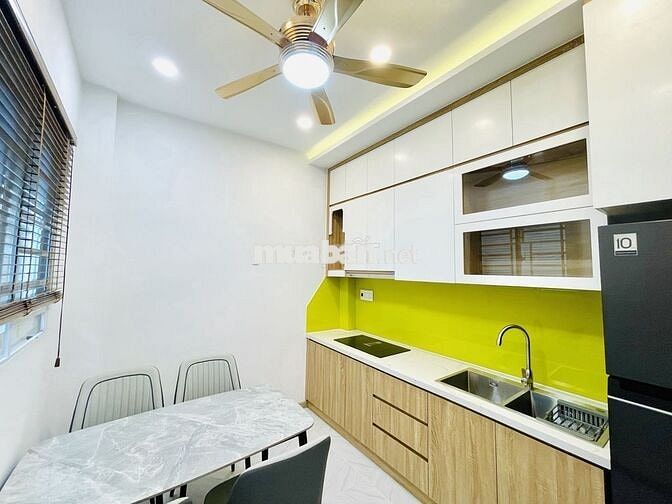 BÁN NHÀ MẶT TIỀN ĐƯỜNG NGUYỄN TRỌNG TUYỂN QUẬN PHÚ NHUẬN