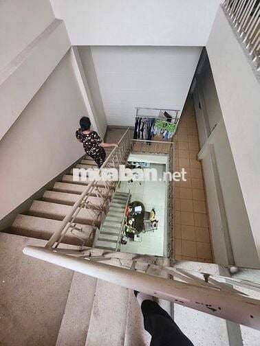Bán nhà nát 4x38 mặt tiền Nguyễn Văn Cừ, Ngay Trần Hưng Đạo Quận 5, Q1